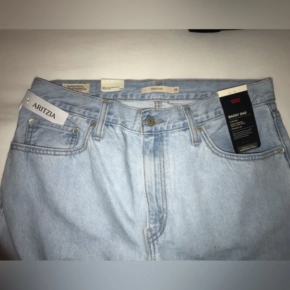 Aritzia Levi’s Baggy Dad Jeans - Picture 10 of 10